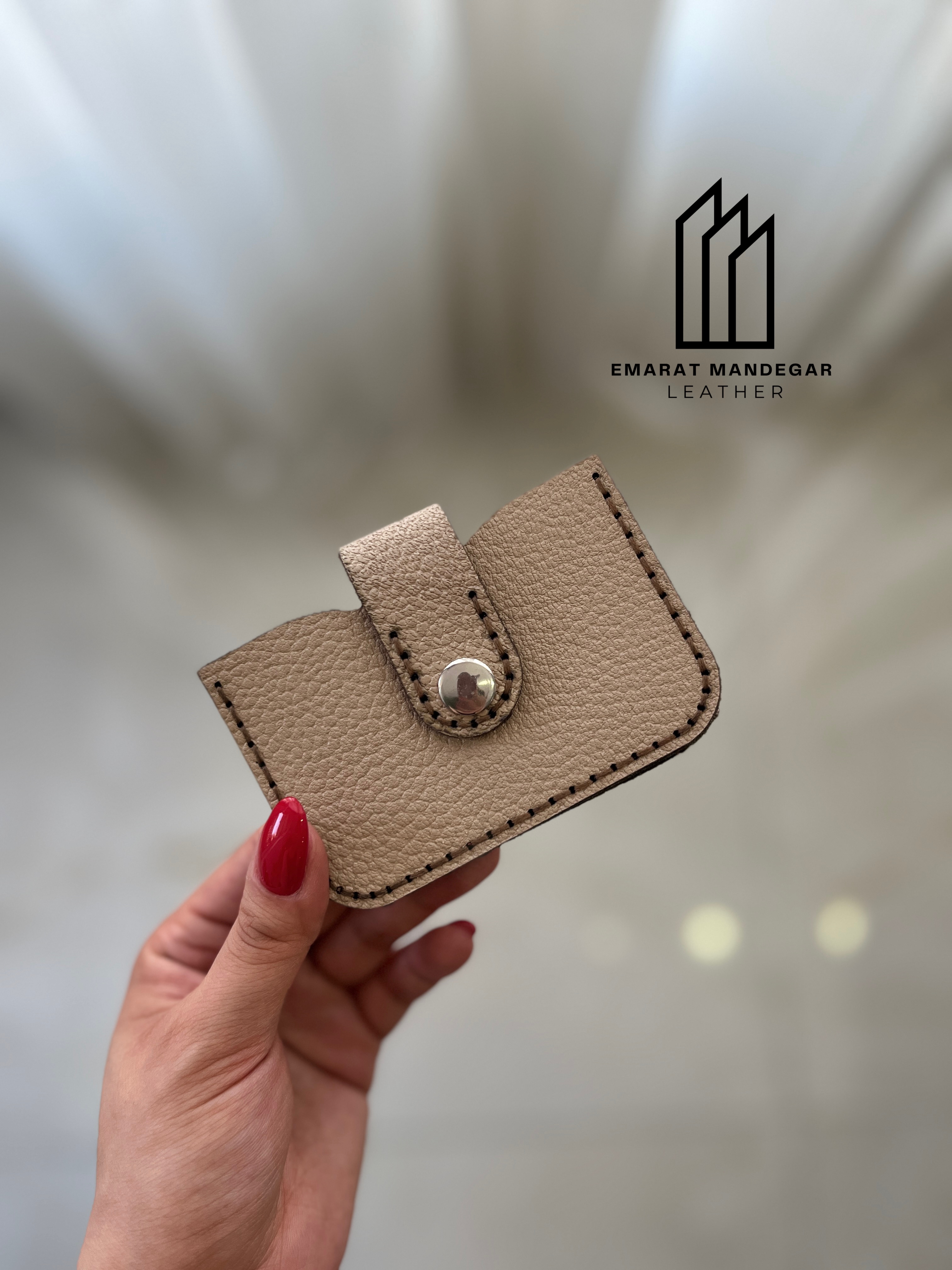 جاکارتی آکاردئونی/چرم عمارت ماندگار